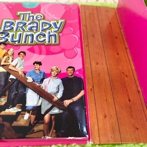 BRADY Bunch, Complete TV Series, From 1969-74, DVD Box, 21 Discs, Good Condition - Picture 15 of 16
